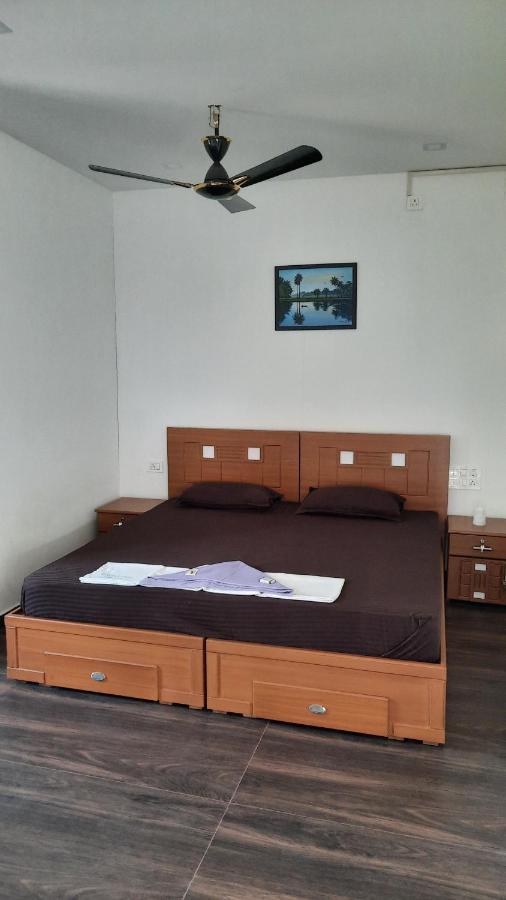 Southcanal Holidays Alappuzha Екстер'єр фото