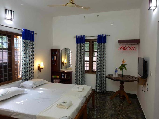 Southcanal Holidays Alappuzha Екстер'єр фото