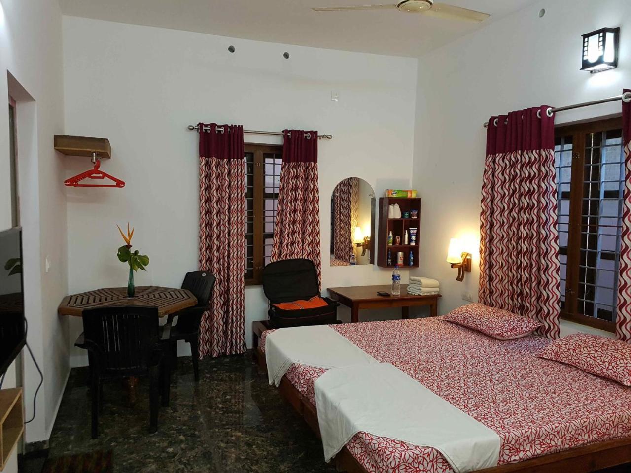 Southcanal Holidays Alappuzha Екстер'єр фото